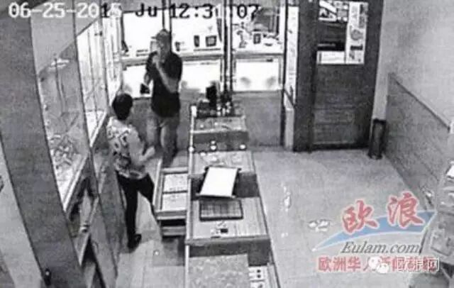 临时出狱的抢劫犯 连续打劫马德里两家珠宝店