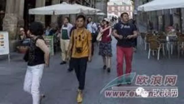 西班牙中国游客：购物占了开销的一半以上