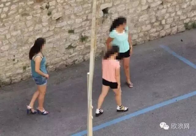 【无语】华人站街女上了意大利知名节目......