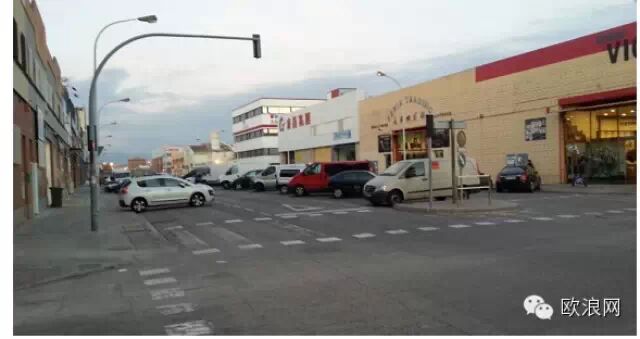 巴塞将迎来犯罪高峰期 华人酒吧店主谙熟犯罪团伙内幕以此警告侨胞