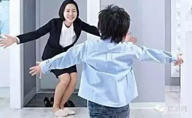9岁孩子问“家里有多少钱？”，妈妈的回答影响孩子一生