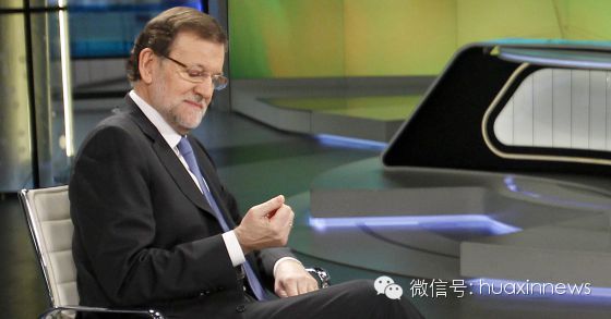 西班牙首相拉霍伊接受电视采访时称：“我相信公主清白”