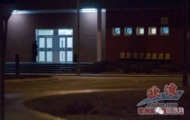 马德里监狱斗殴事件 拿扫帚把戳通狱友脖子