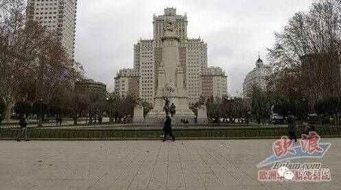 马德里市民向市长喊话施压 “我们要一个安全的，干净的西班牙广场！”