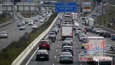 今年西班牙圣周不太平，交通事故频发 36人死于交通事故
