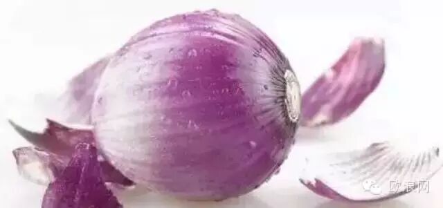 【养生】洋葱对头发惊人的好处，太有用了！