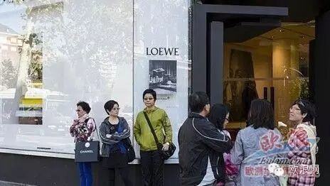 西班牙华人消费的两极分化：奢侈或者廉价