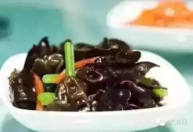 【提醒】这7种蔬菜没煮熟，可千万别吃！
