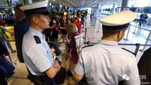 德国机场再曝光 针对华人恶性事件 拒绝为一名残疾年迈华人提供轮椅服务
