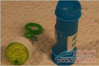华人百元店成为西班牙警方节前玩具大检查的重点？