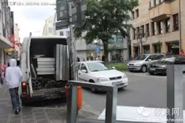 巴塞仓库区犯罪团伙疯狂盗窃华商老式货车