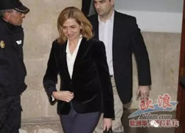 西班牙国王宣布剥夺二姐的帕尔马公爵殿下头衔