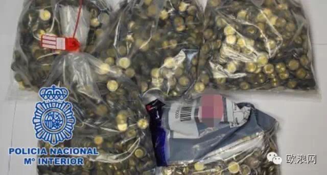 西班牙警方捣毁2欧元假硬币制造团伙 用于买车票