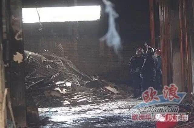 西班牙南部一大型华人百元店失火  周边200多居民紧急撤离