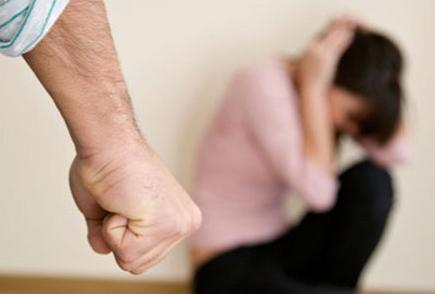 西班牙去年家暴让48个女性丧生 5名幼童被父母亲手杀害