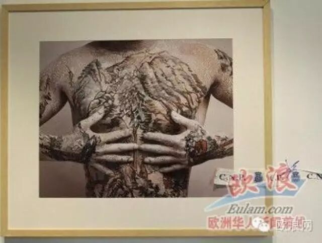西班牙媒体时隔两年再提高平 Gao Magee画廊被遗忘的赃物