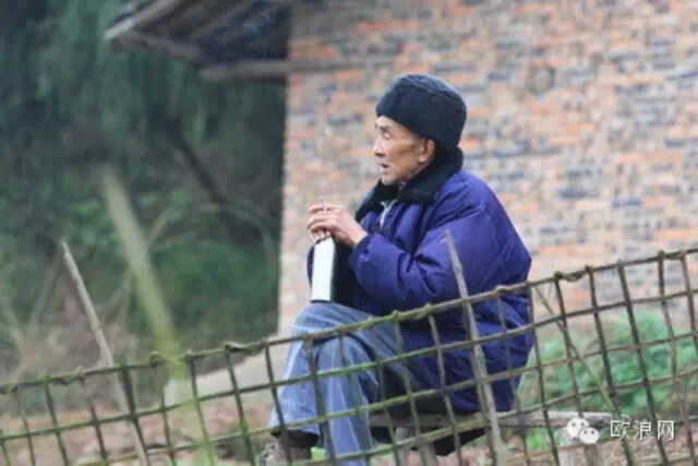 泪奔丨这些年，父母常对儿女说的“十大善意谎言”