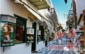 西班牙一女侨胞购物时被当“贼” 遭店员刁难