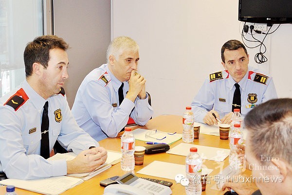 巴塞罗那检察官对打死商人的8名警察提起谋杀罪指控