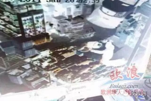 阿里坎特华商大劫案最近进展：疑似劫匪拒捕遭警方开枪打伤