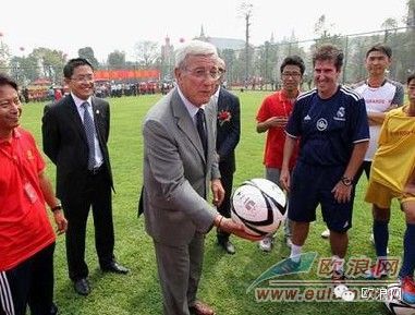 中国投资增多西班牙人不领情 中西合办足球学校再引热议