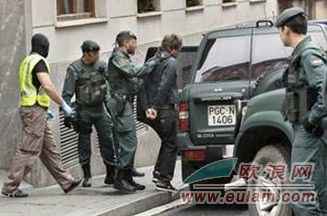 又一华人店主被人持枪抢劫，西班牙警方迅速破案抓获嫌犯