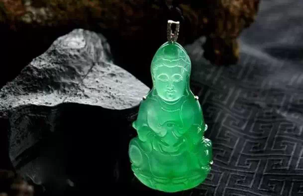 【转】翡翠价格继续暴涨 - 老太阳 - 璐璐行翡翠 【转】翡翠价格继续暴涨 - 老太阳 - 璐璐行翡翠