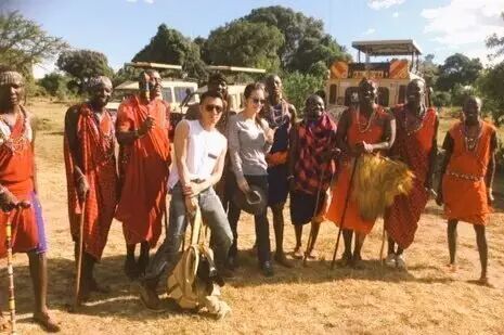 突然间,朋友们都去了非洲,谢霆锋、吴彦祖、陈小春还有...