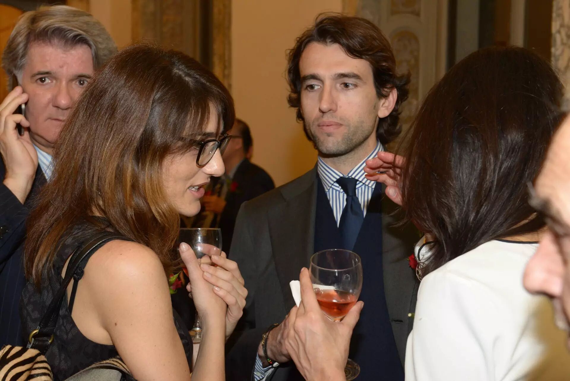 2016欧洲华商大会启动 政商界、娱乐圈大腕云集