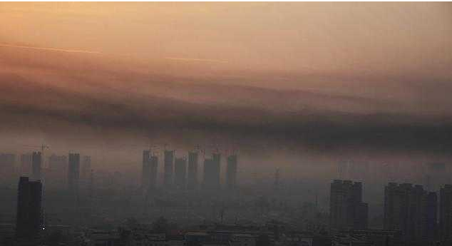 郑州惊现“平流雾”，比雾霾还严重100倍！