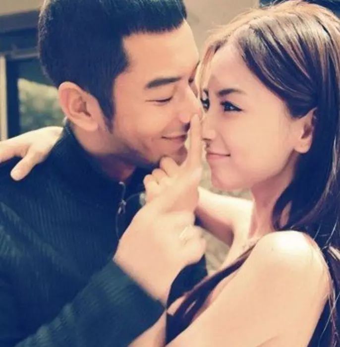 海安土豪结婚请来黄晓明一家!如何正确打入娱乐圈?