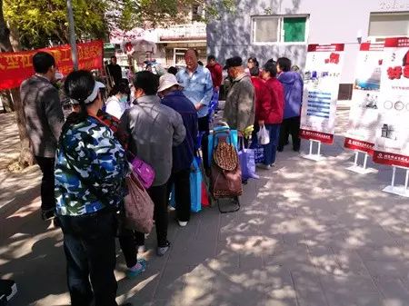 “健康中国梦，祥云好邻居”健康工程走进周边8个社区，服务千余名社区居民 