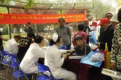 “健康中国梦，祥云好邻居”健康工程走进周边8个社区，服务千余名社区居民 