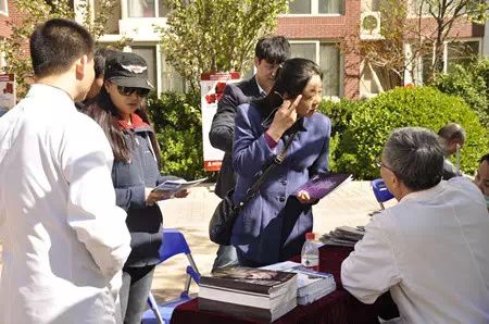 “健康中国梦，祥云好邻居”健康工程走进周边8个社区，服务千余名社区居民 