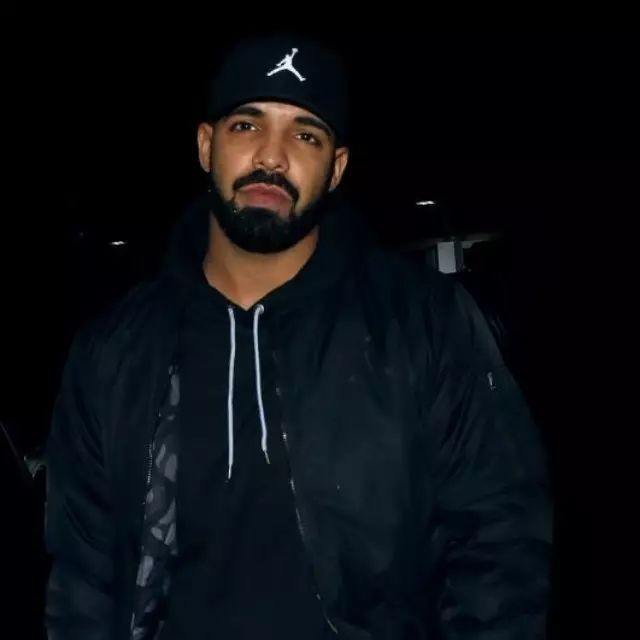明星球鞋上脚特辑—Drake