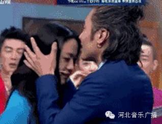 【1024·八卦】汤唯赞他好男人,李健为他写歌,吴秀波的...