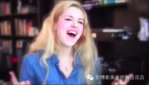 外国美女翻唱《李白》 居然有王菲的味道