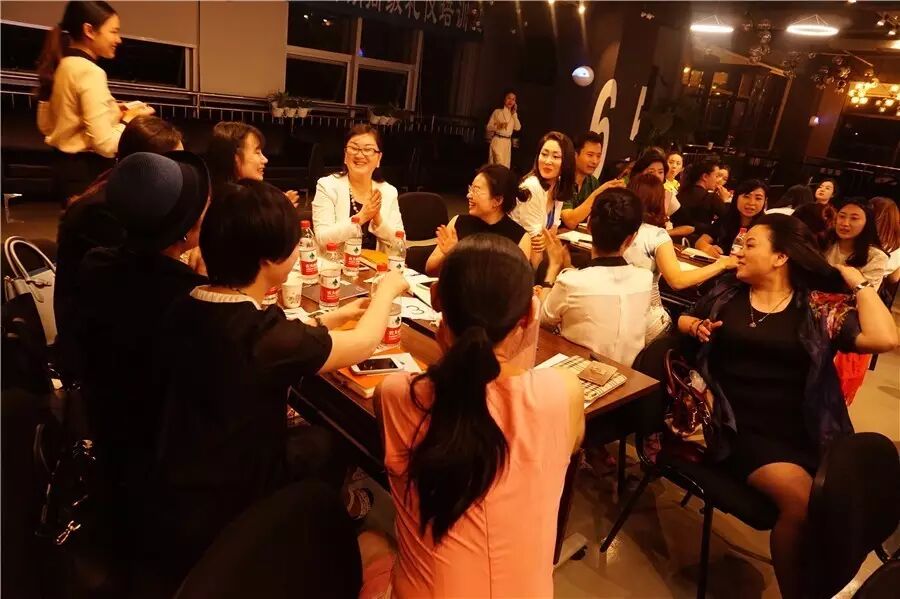 如何安排不同场合的座次