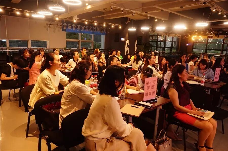 如何安排不同场合的座次