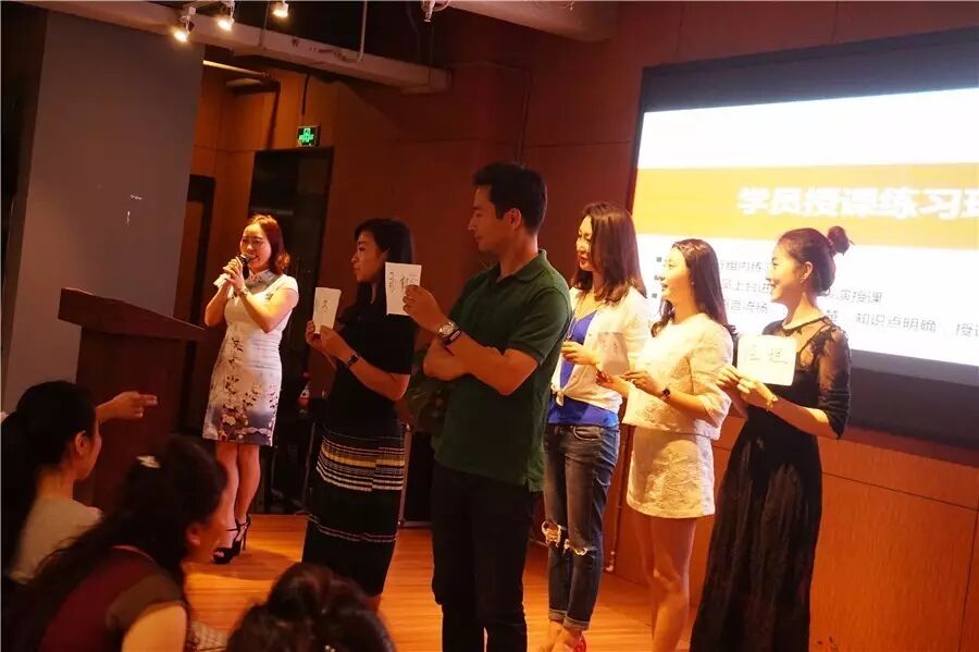 如何安排不同场合的座次