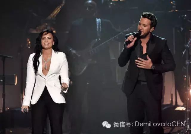 【Demi Lovato】格莱美表演视频来咯!