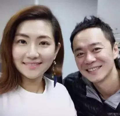 Selina 离婚丨逃过了大风大浪,却没逃过平平淡淡……