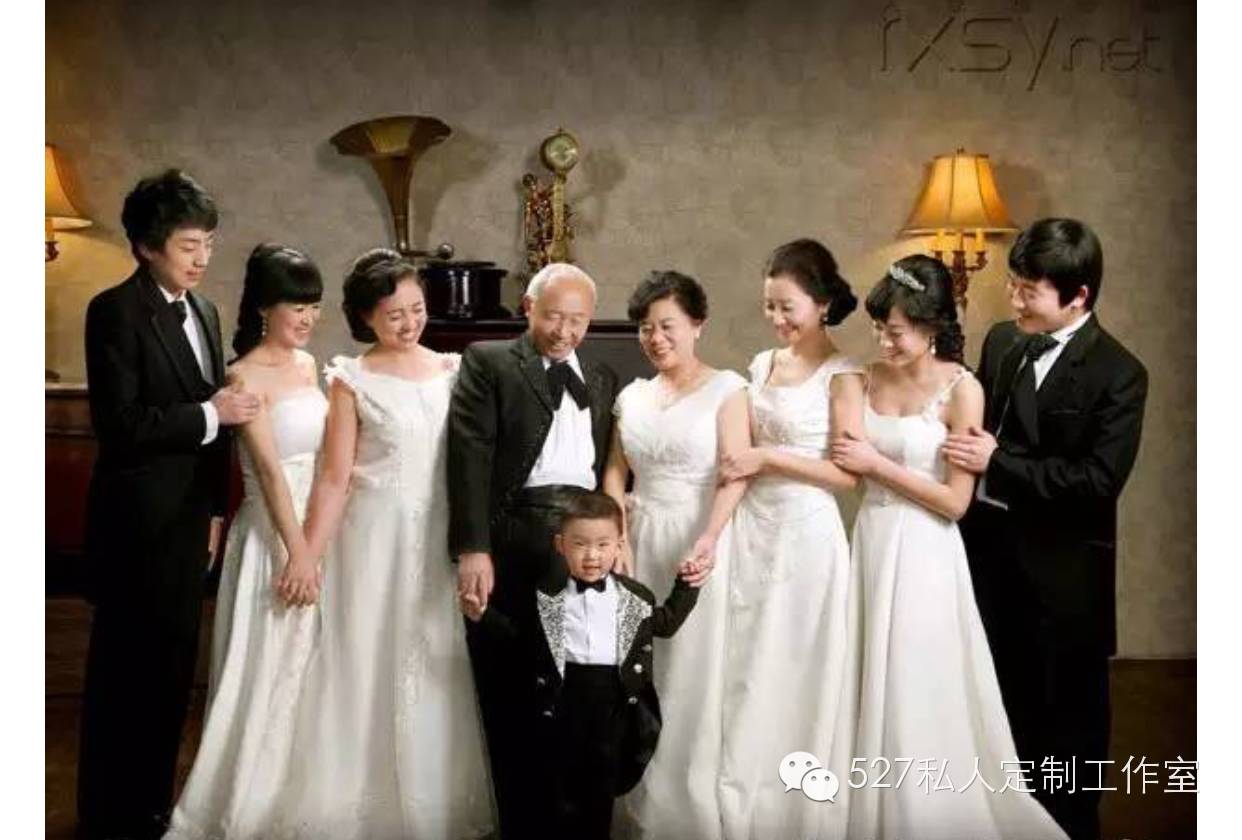 父母婚纱照或全家福免费送!