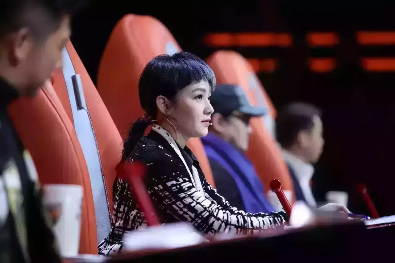 华数TV互动直播中国好歌曲 今晚剧透:学员告白惊呆刘欢