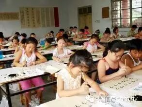 【寒梅家庭教育特色课程】走进沙盘绘画的艺术世界 【寒梅家庭教育特色课程】走进沙盘绘画的艺术世界