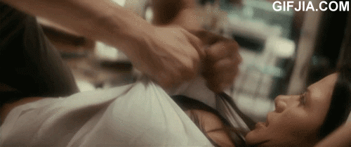 这可是要全垒打,除了猛烈的湿吻,手不老实地探索你的身体,还有中学生