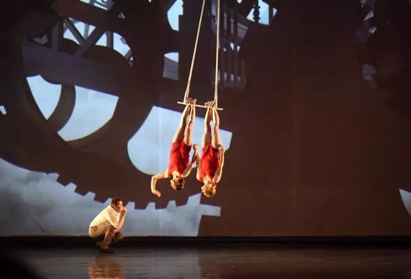 打破次元壁,这部剧的原声音乐让你的耳朵怀孕-怀孕期