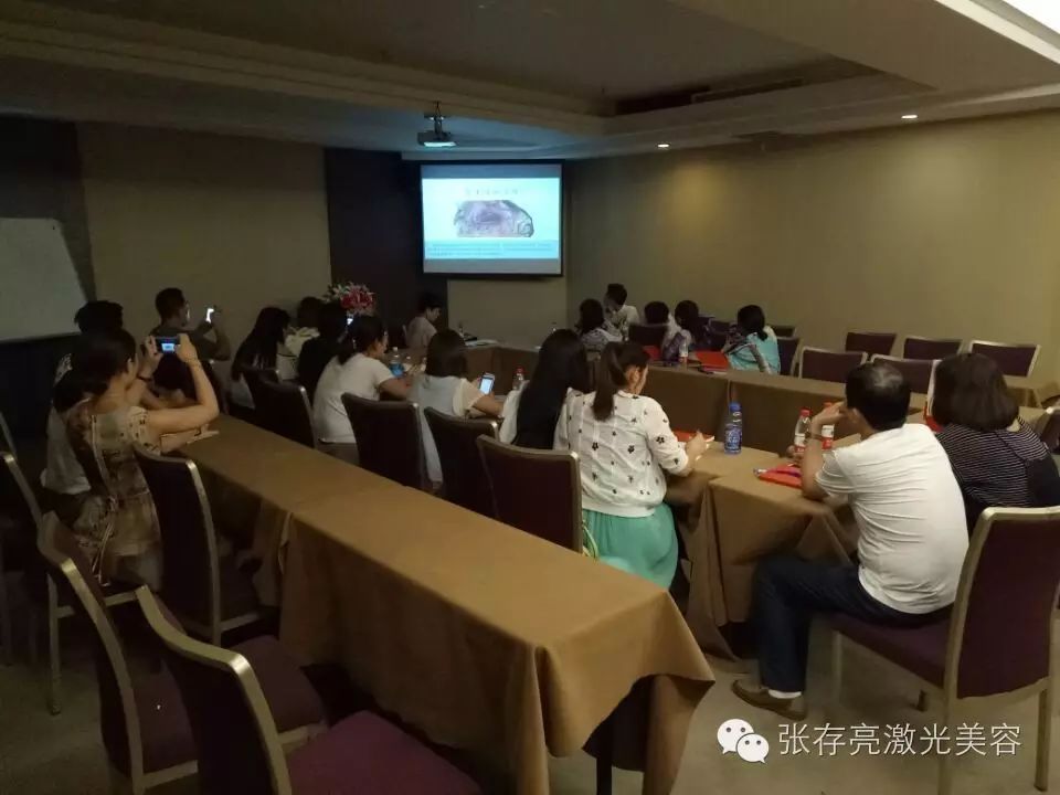 张存亮高端微整形培训课程圆满结束