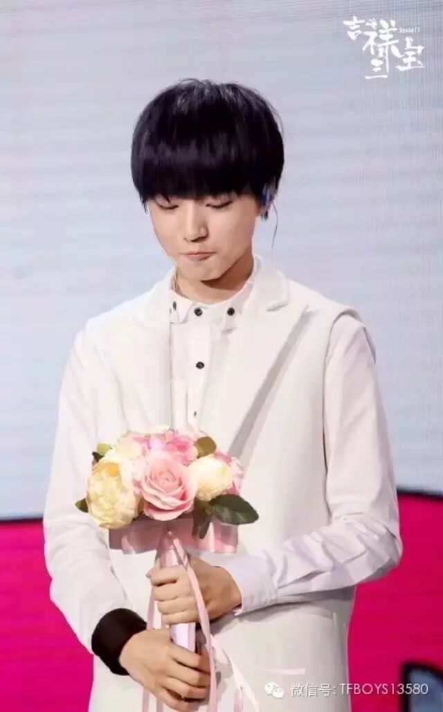 TFBOYS王俊凯换装预览