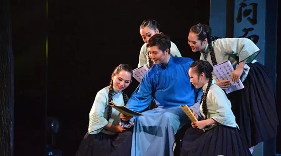 还原绝美人文风情画卷丨雅江光电助力大型舞台剧《浏水人家》